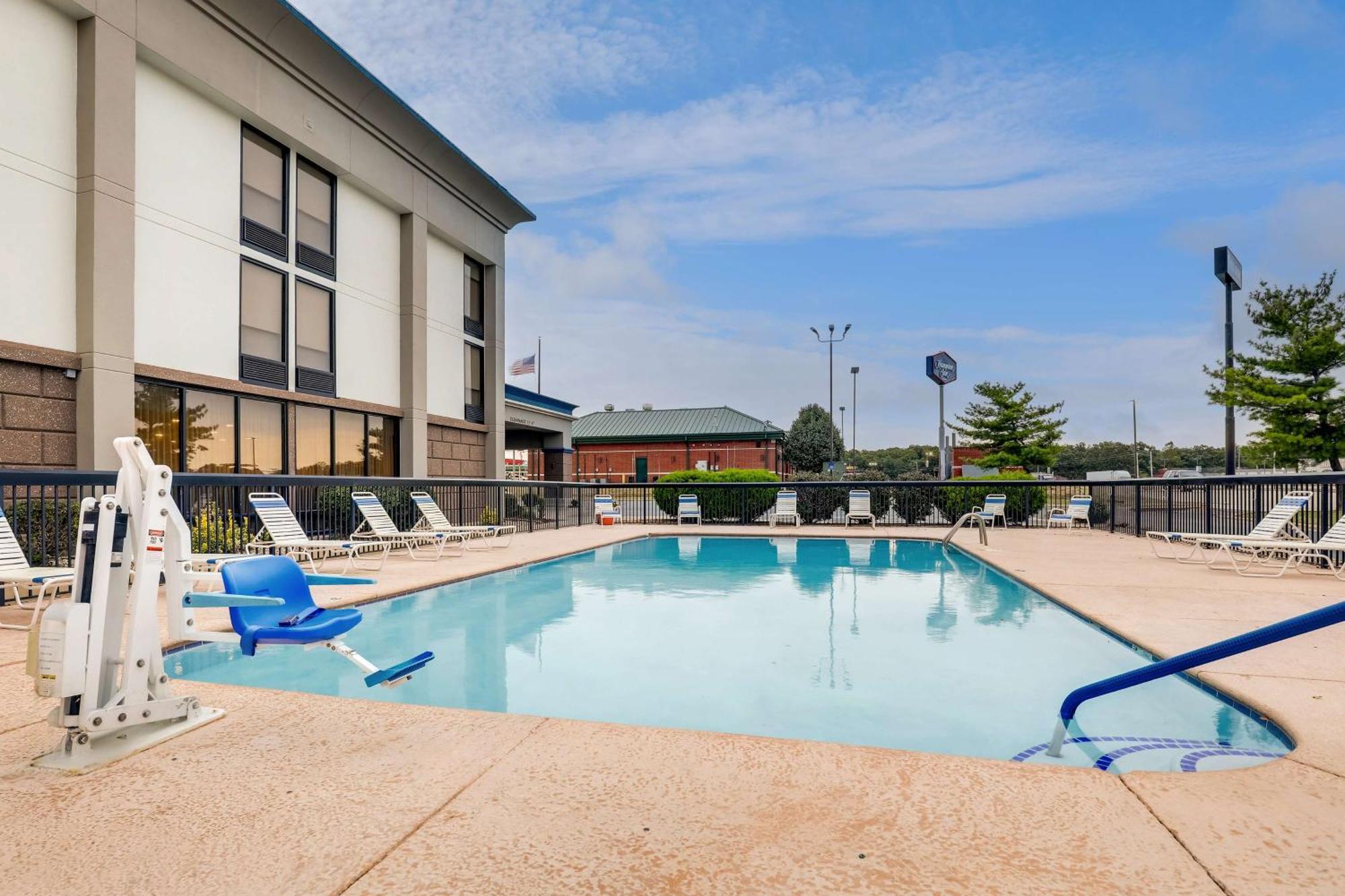 Hampton Inn Lebanon Extérieur photo